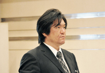 �Ľ��ҡ���Ĺ